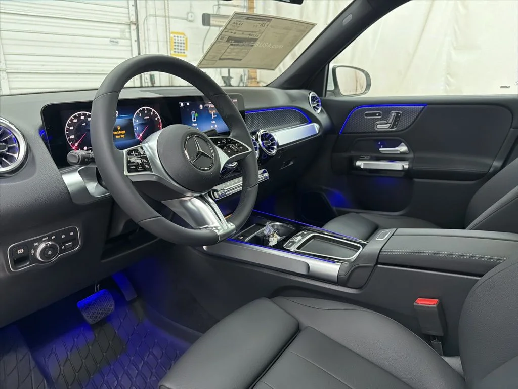 Used 2026 White Mercedes-Benz GLB 250 image 12