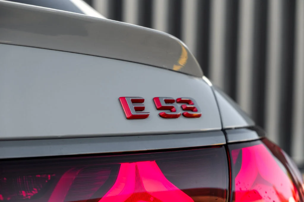 New 2027 MANUFAKTUR Alpine Grey Mercedes-Benz E 53 AMG® image 9