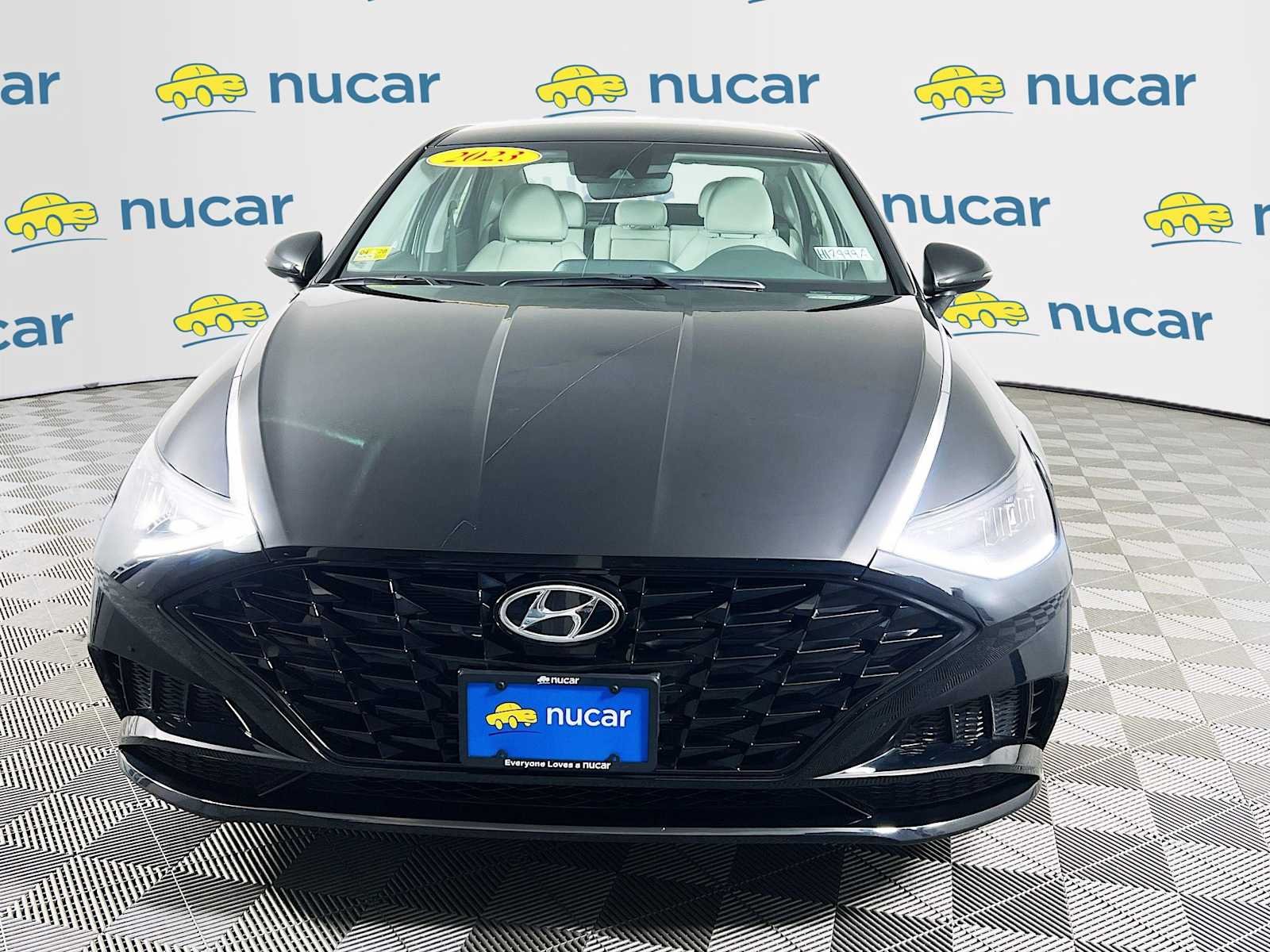 Used 2023 Onyx Black Hyundai SEL image 2