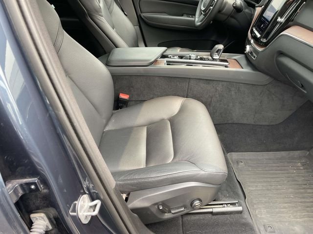 Certified Used 2024 Blue Volvo T8 Plus Dark Theme image 21