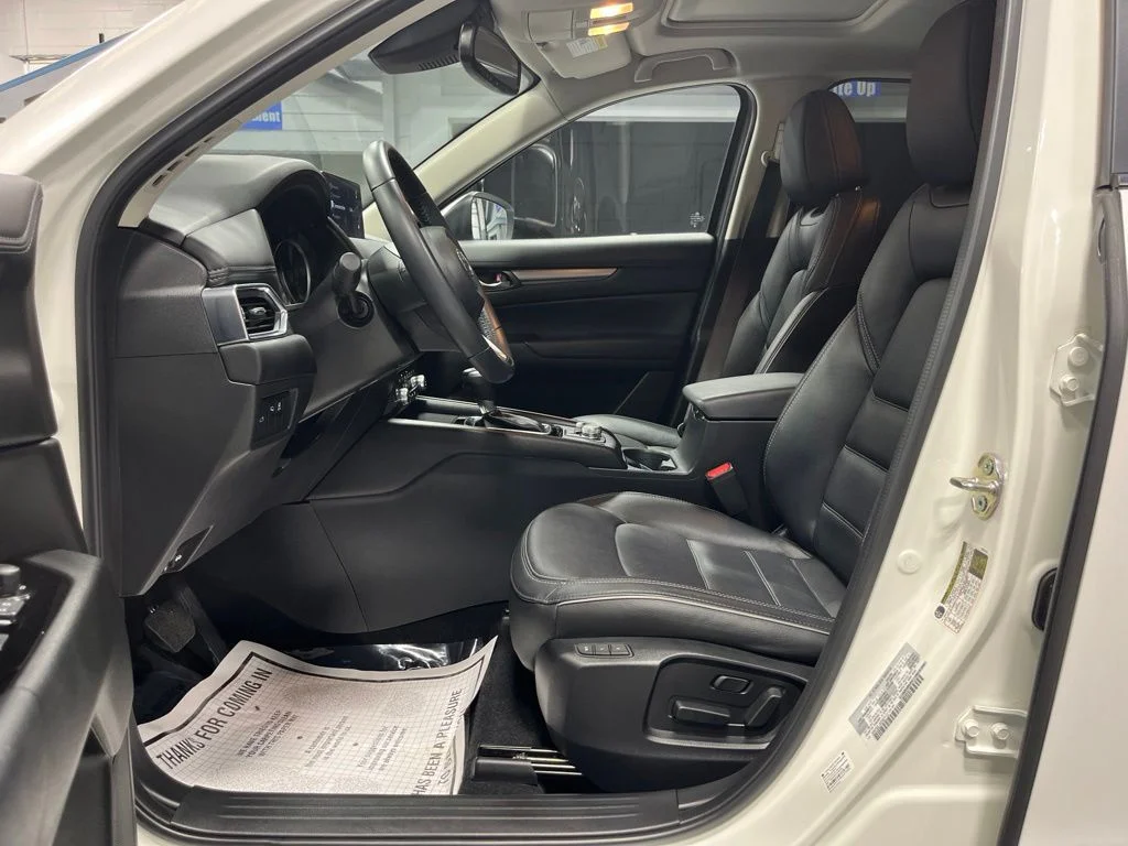Used 2025 White Metallic Mazda 2.5 S Preferred Package image 12