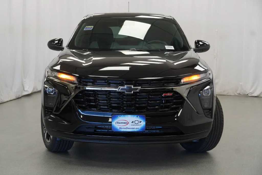 New 2026 Mosaic Black Metallic Chevrolet 1RS image 11