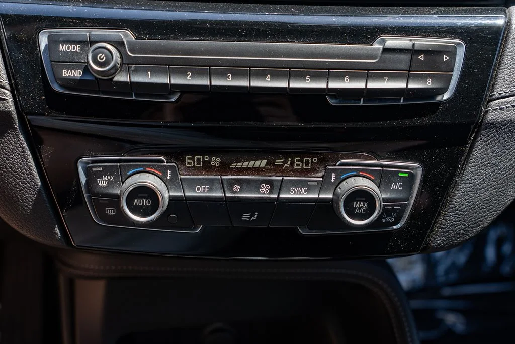 Used 2021 Black BMW xDrive28i image 19