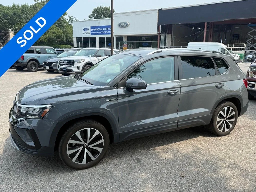 Used 2022 Gray Volkswagen 1.5T SE image 4