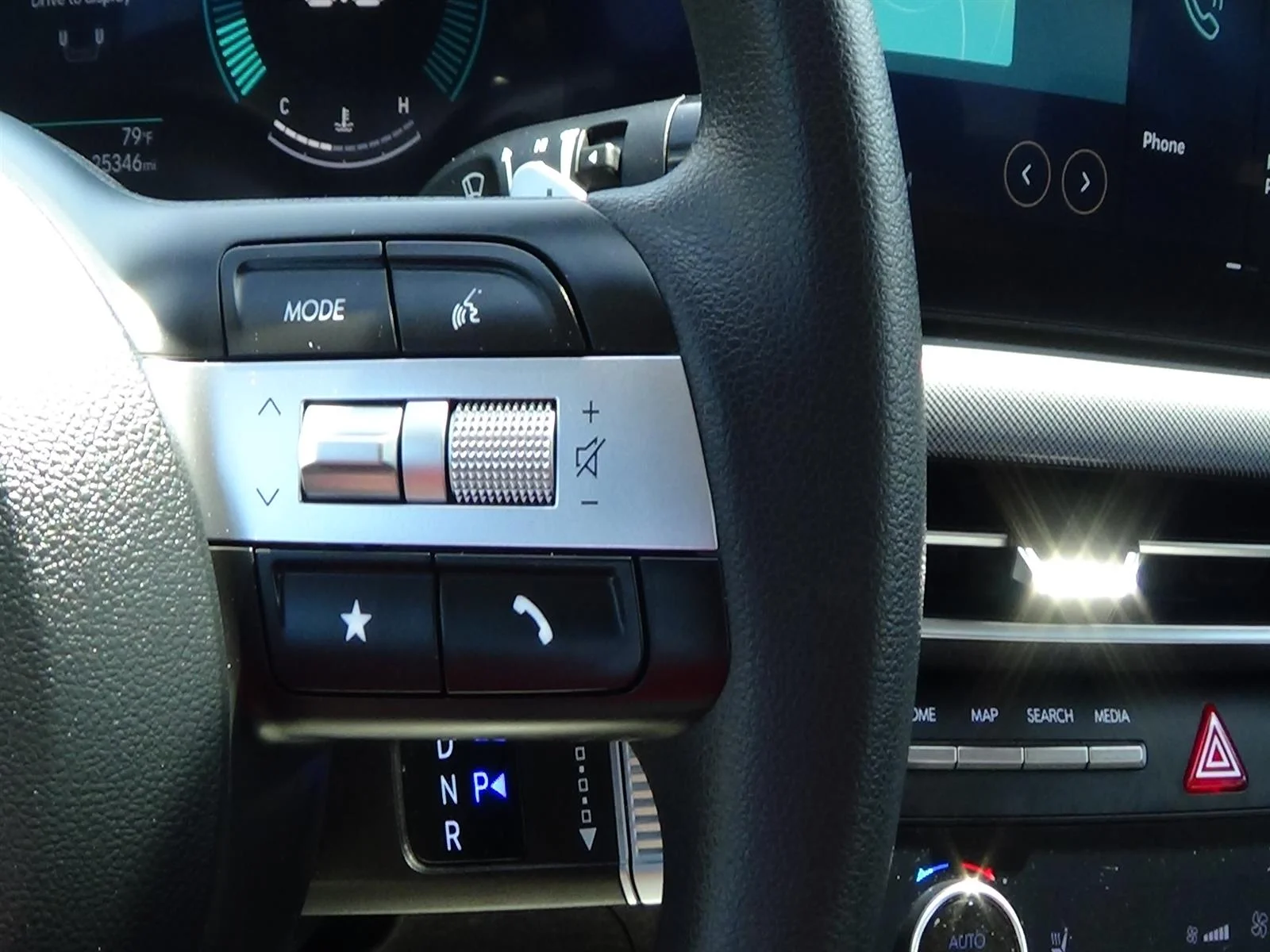 Used 2025 Carbon Blue Pearl (xb9) Hyundai SEL image 21