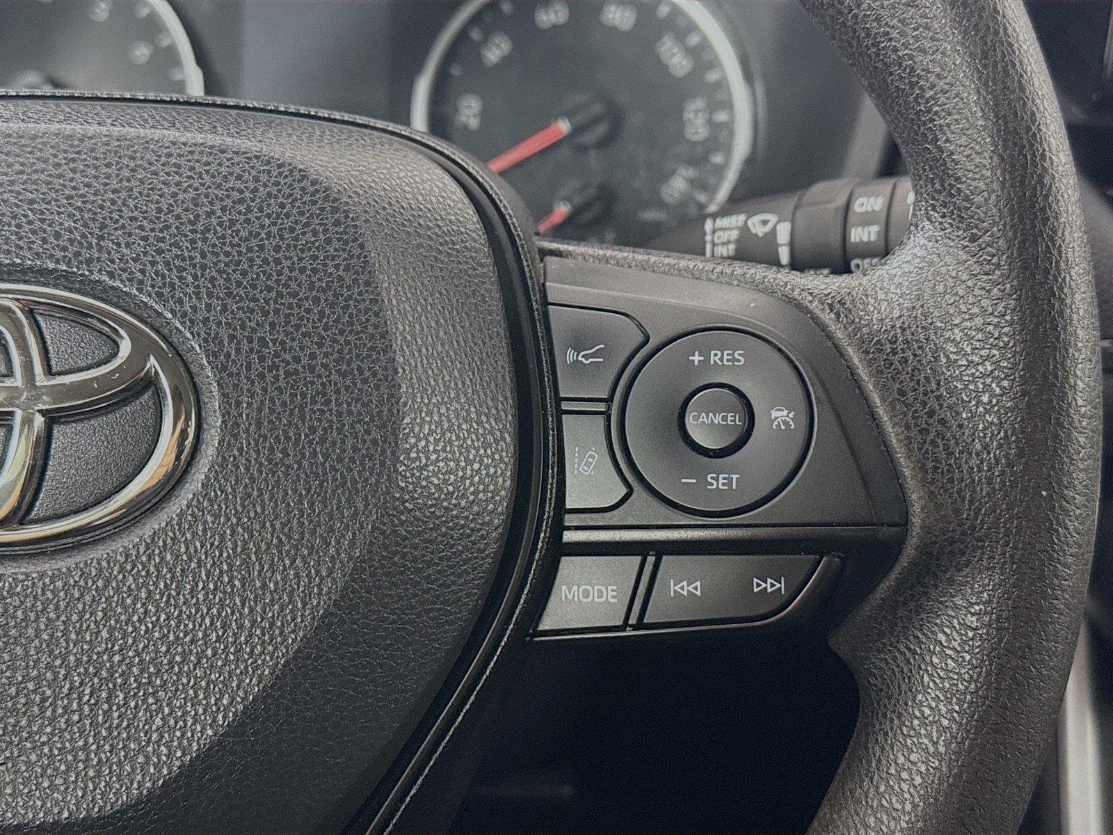 Used 2022 Midnight Black Metallic Toyota XLE image 18
