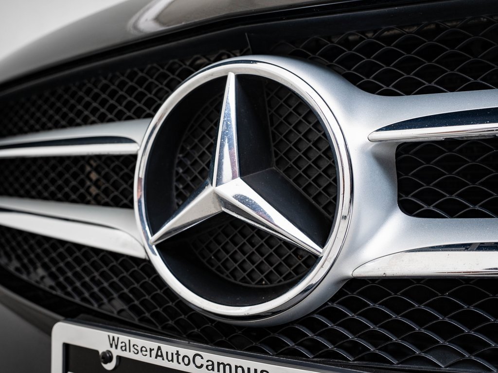 2015 Mercedes Benz C 400 4MATIC Sedan photo 3