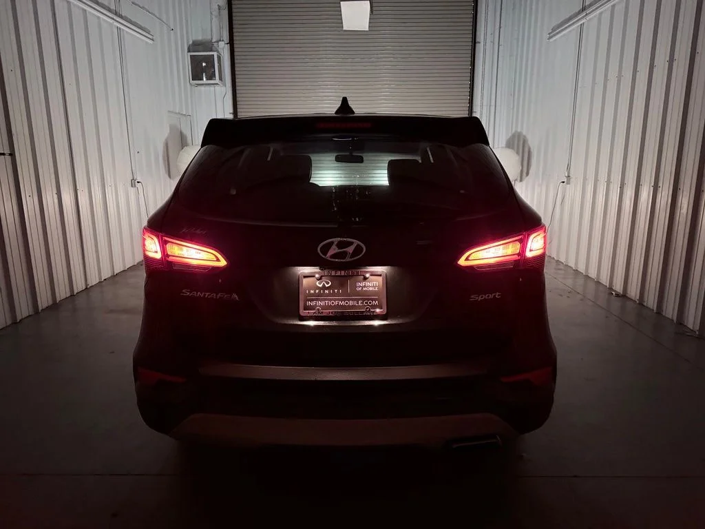 Used 2017 Black Hyundai 2.4 Base image 9
