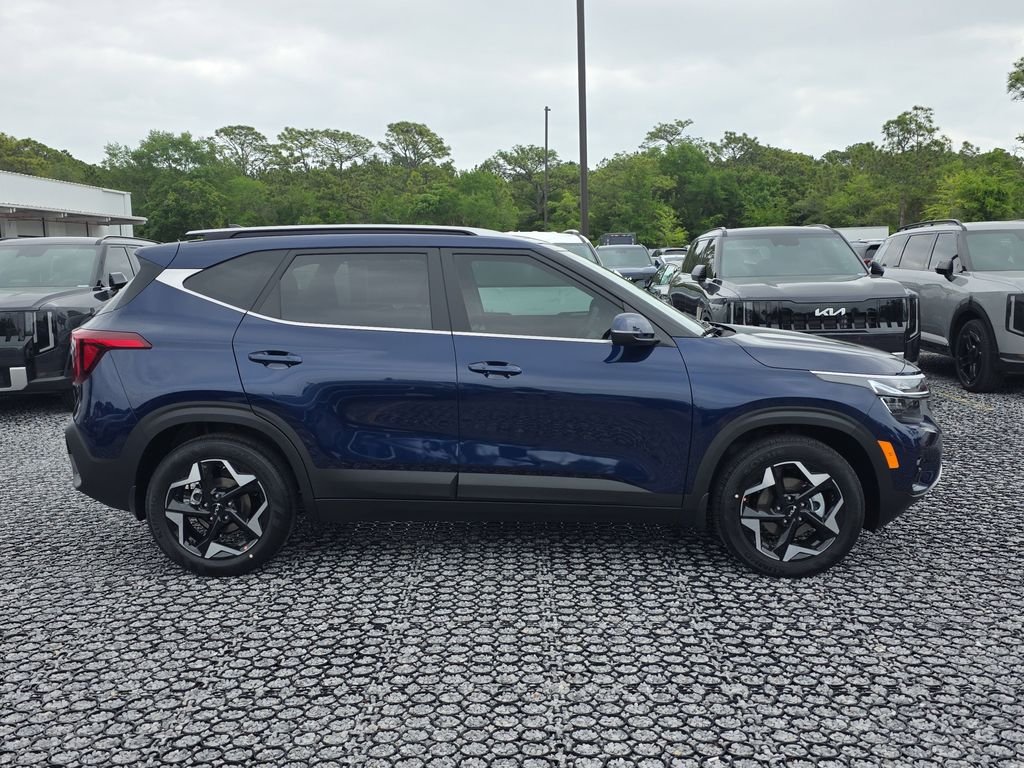 New 2026 Dark Ocean Blue Kia EX image 8