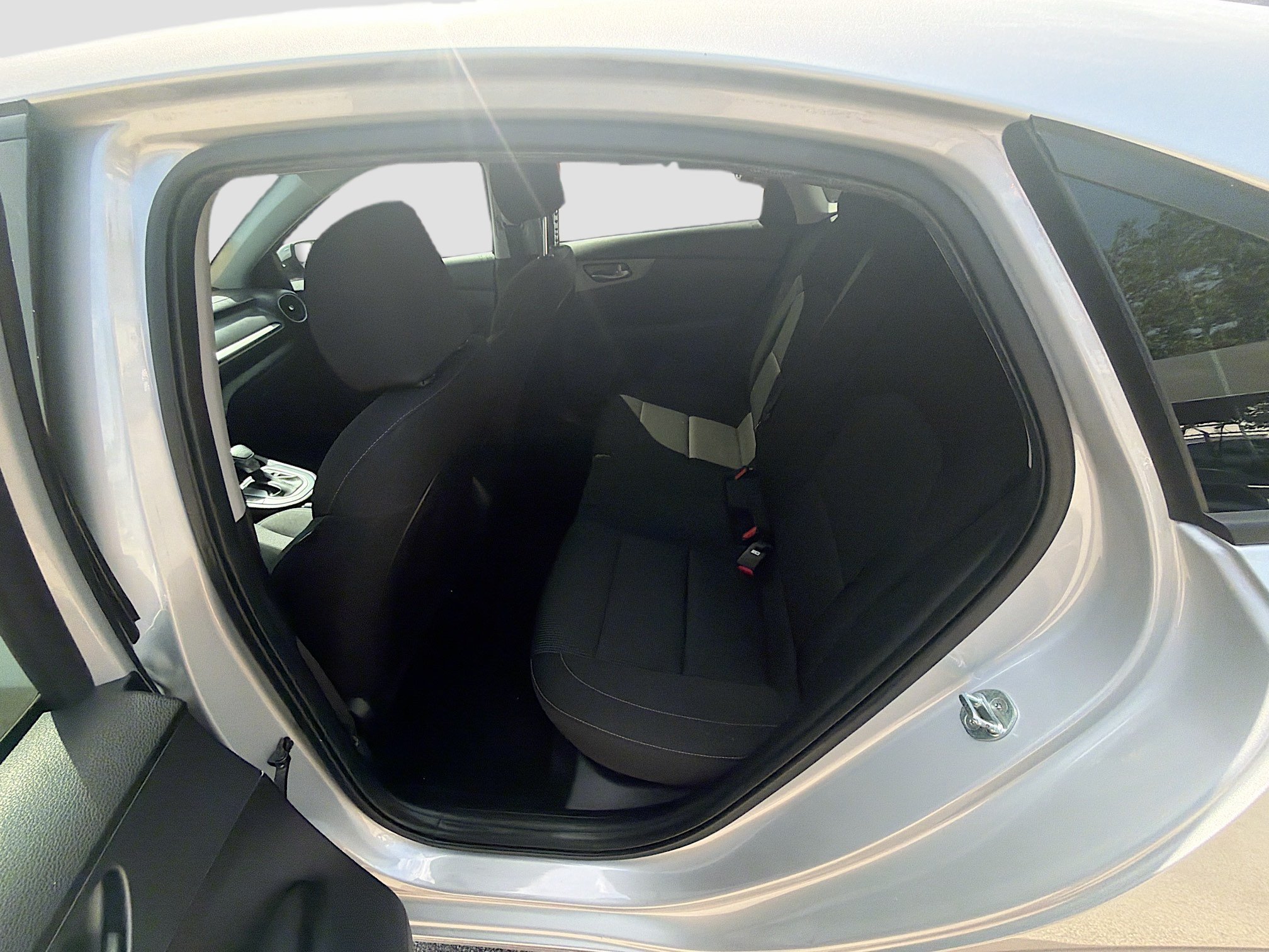Used 2021 Silky Silver Kia LXS image 20