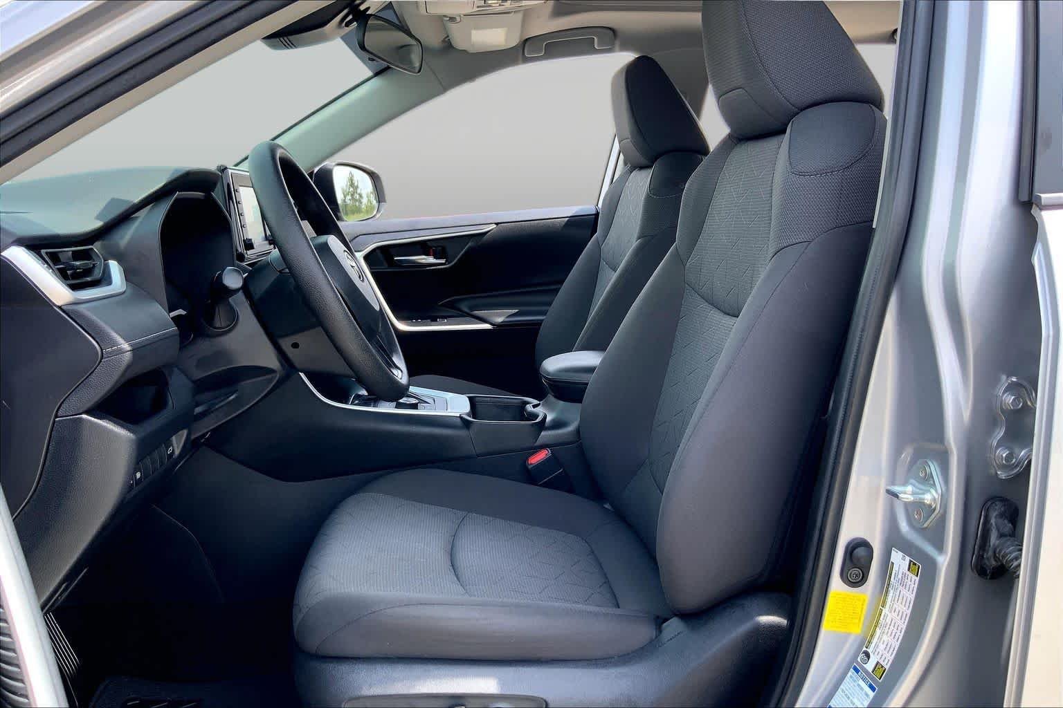Used 2022 Silver Sky Metallic Toyota Hybrid XLE image 8