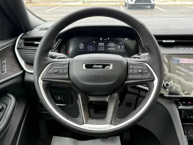 2026 Jeep Grand Cherokee Limited - Photo 23
