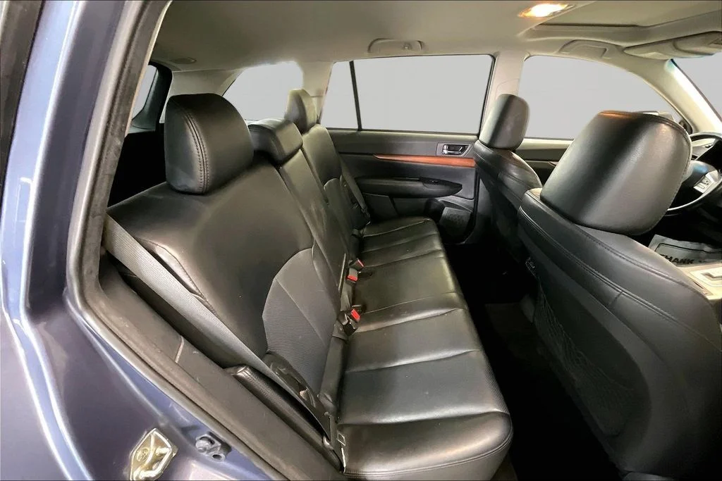 Used 2014 Twilight Blue Subaru 2.5i image 27