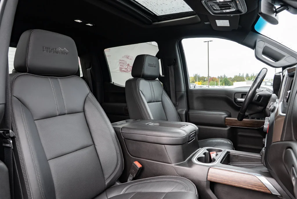 Used 2022 Northsky Blue Metallic Chevrolet High Country image 33