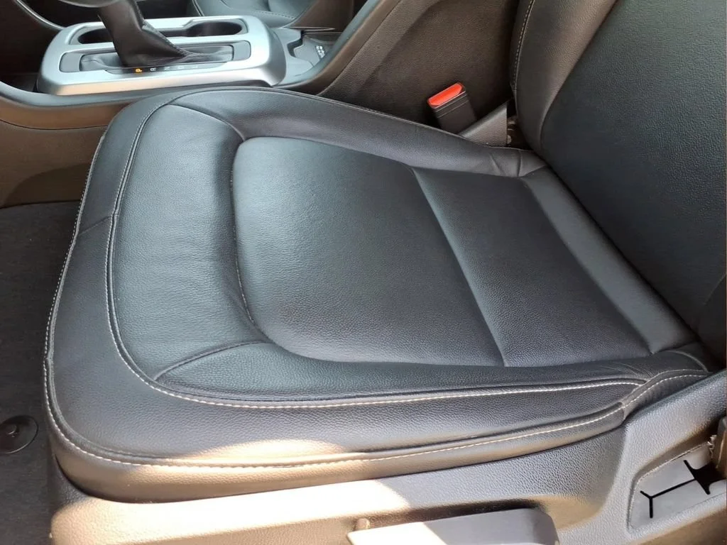 Used 2022 Black Chevrolet ZR2 image 18