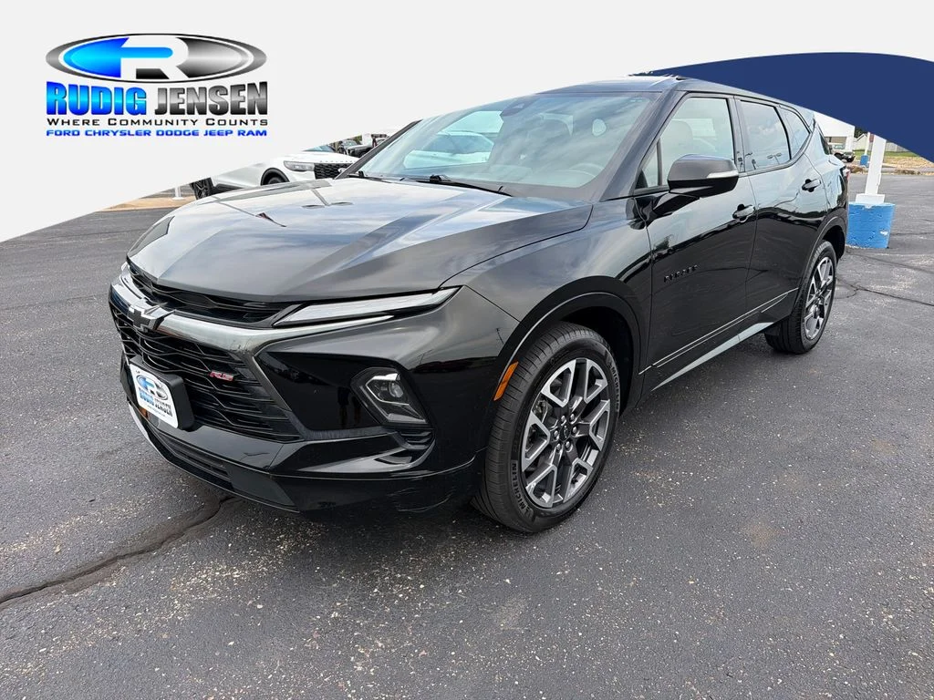 Used 2025 Black Chevrolet RS image 1