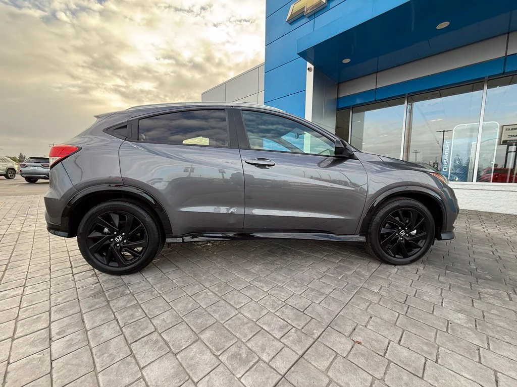 Used 2022  Honda Sport image 14