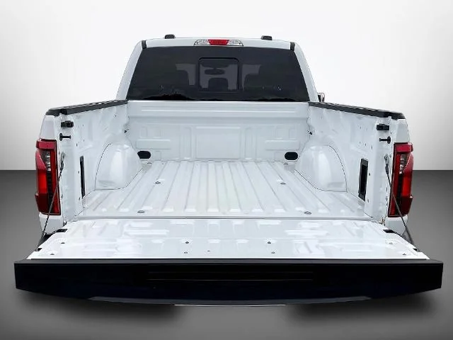 New 2026 Oxford White Ford XLT image 57