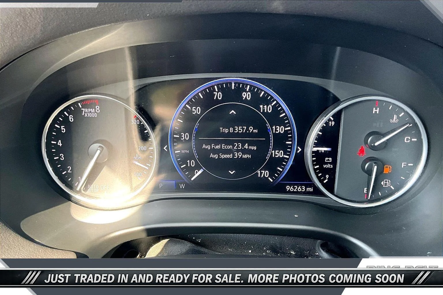 Used 2022 Summit White Buick Premium image 14