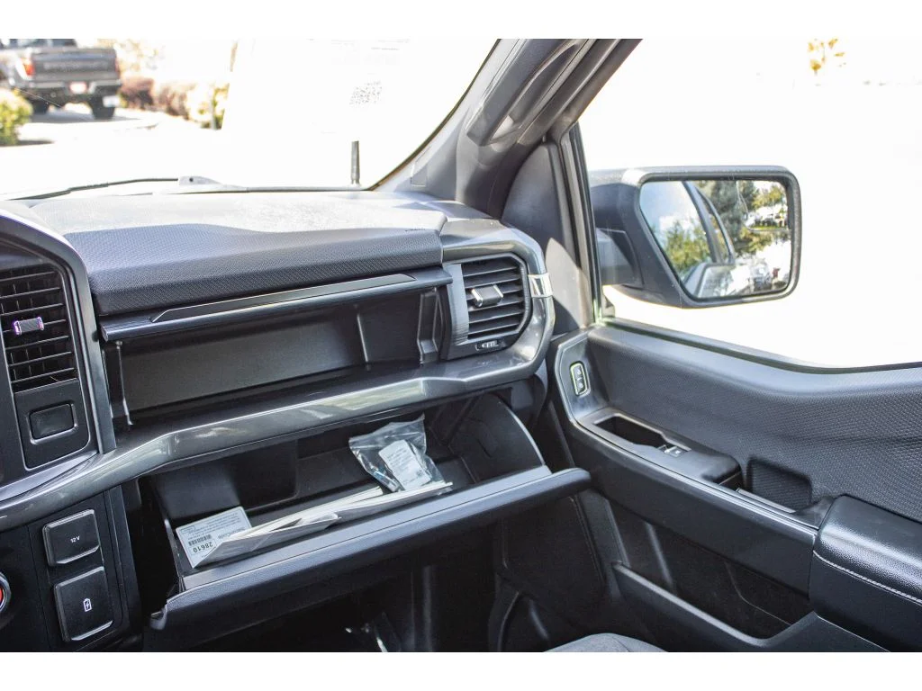 Used 2021 ICONIC SILVER METALLIC Ford XL image 46