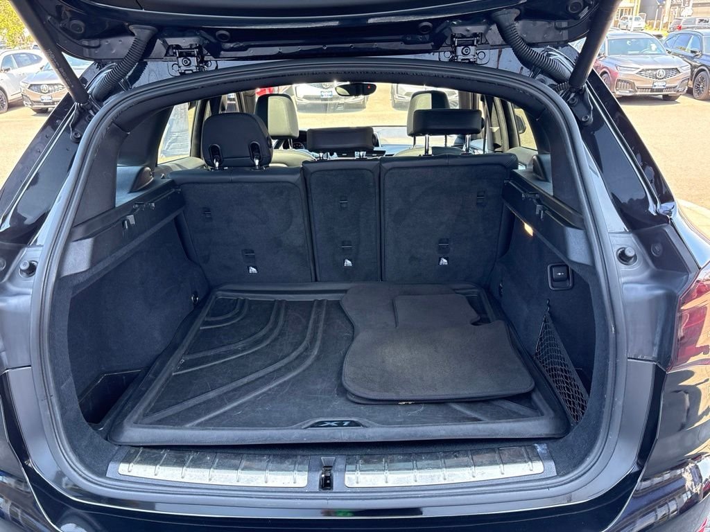 Used 2018 Jet Black BMW xDrive28i image 30