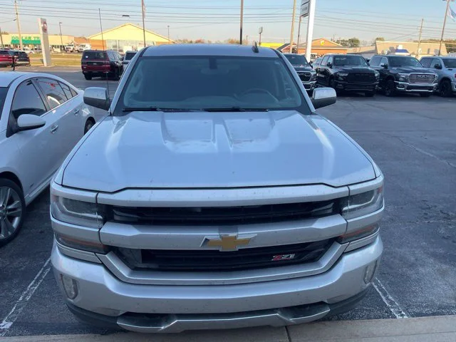 Used 2016 Silver Chevrolet LT image 4