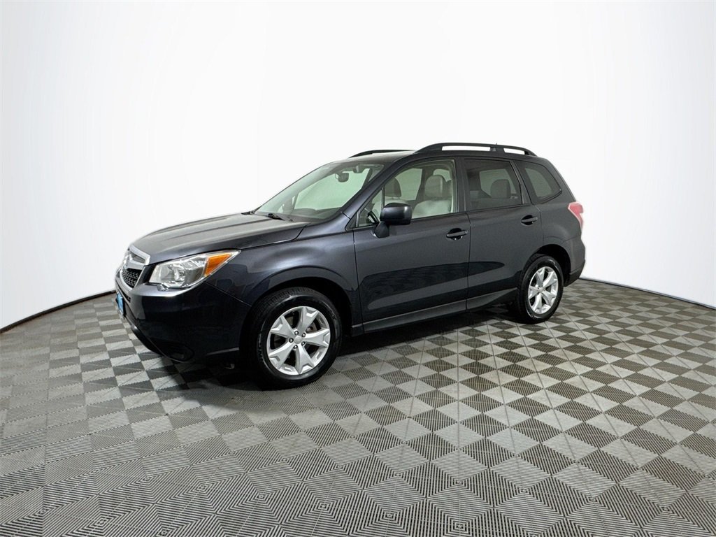 Used 2015 Subaru Forester i Premium with VIN JF2SJAFC4FH810417 for sale in Chippewa Falls, WI
