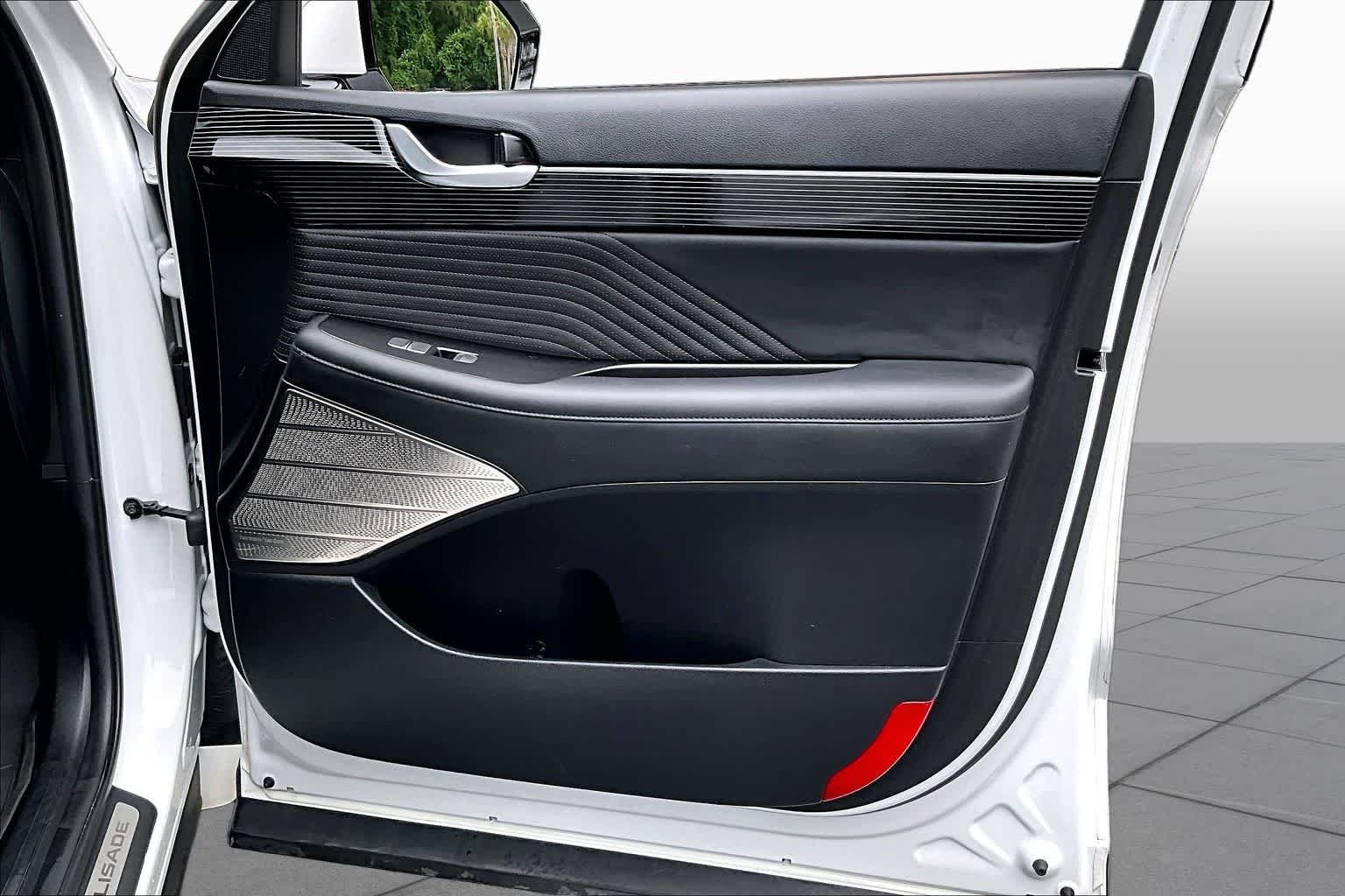 Used 2024 Hyper White Hyundai Calligraphy Night Edition image 22
