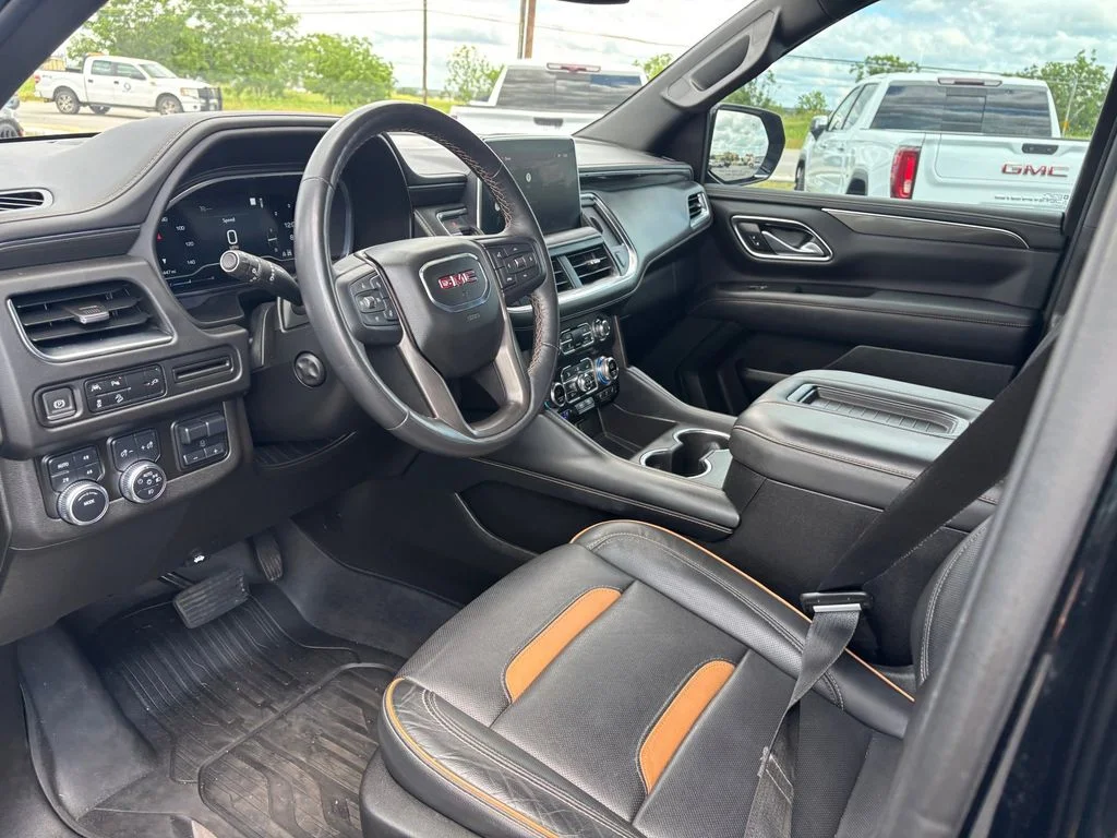 Used 2022 Black GMC AT4 image 8