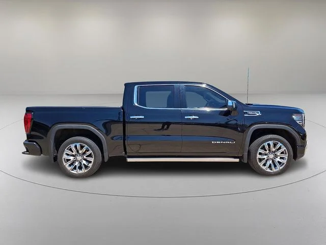 Used 2023 Black GMC Denali image 12