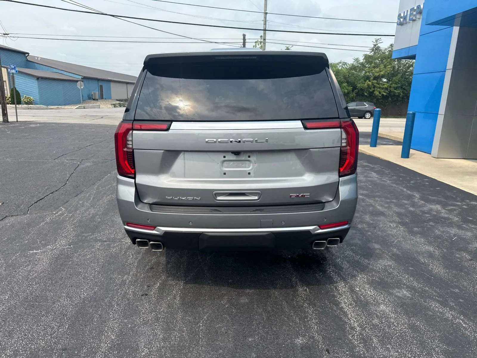 2026 GMC Yukon XL Denali - Photo 7