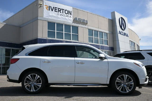 Certified Used 2017 White Diamond Pearl Acura 3.5L image 4