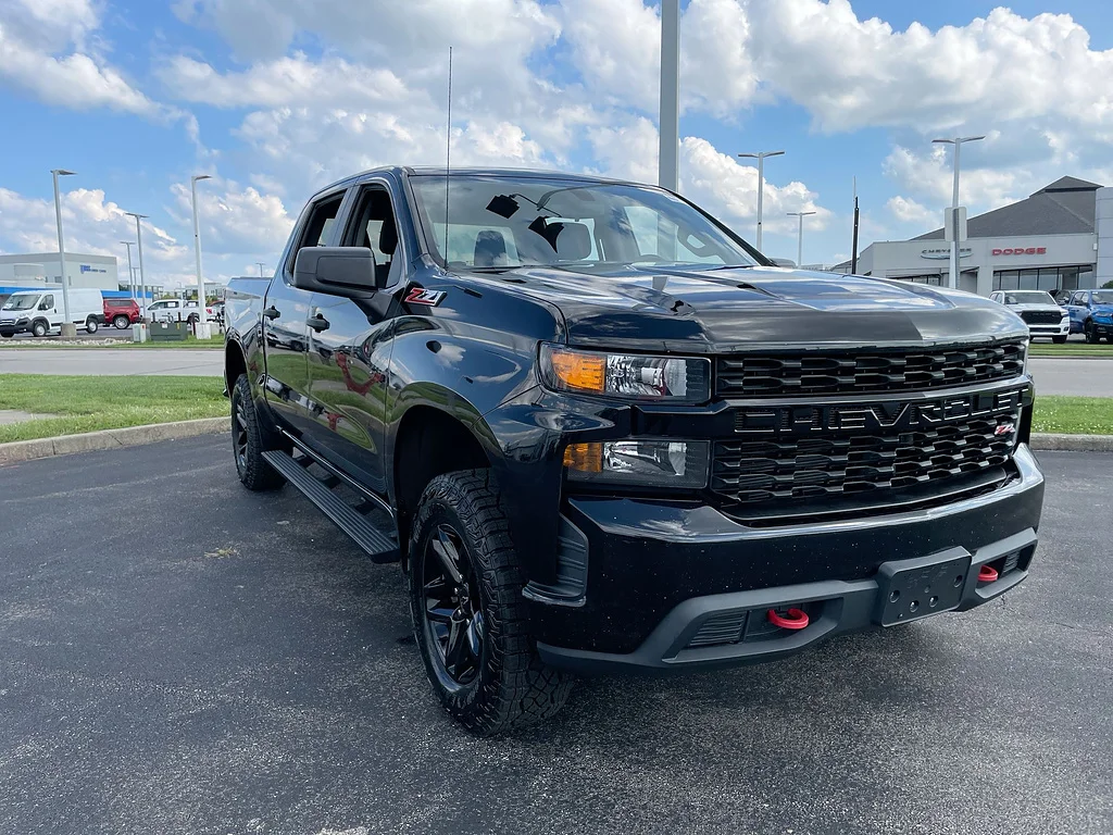 Used 2019 Black Chevrolet Custom Trail Boss image 31