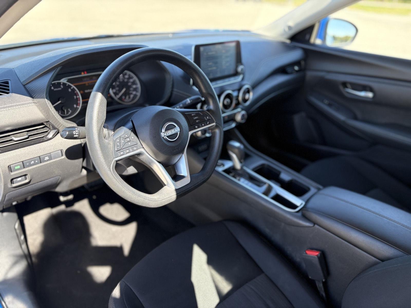 Used 2025 Electric Blue Metallic Nissan SV image 9