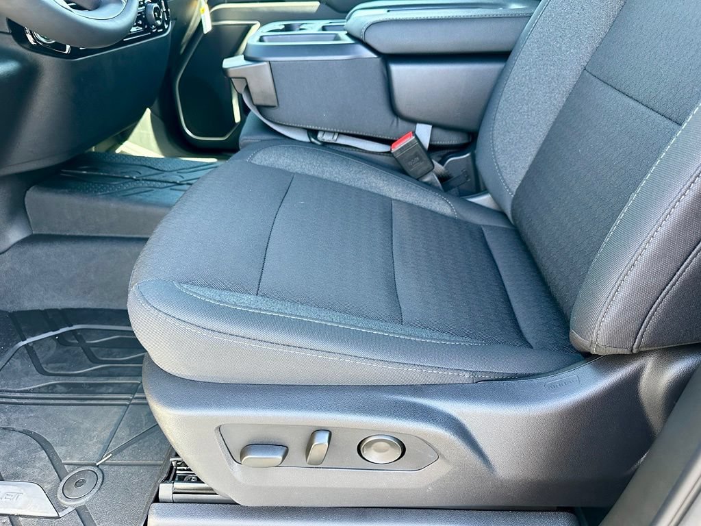 New 2026 White Sands Chevrolet RST image 15