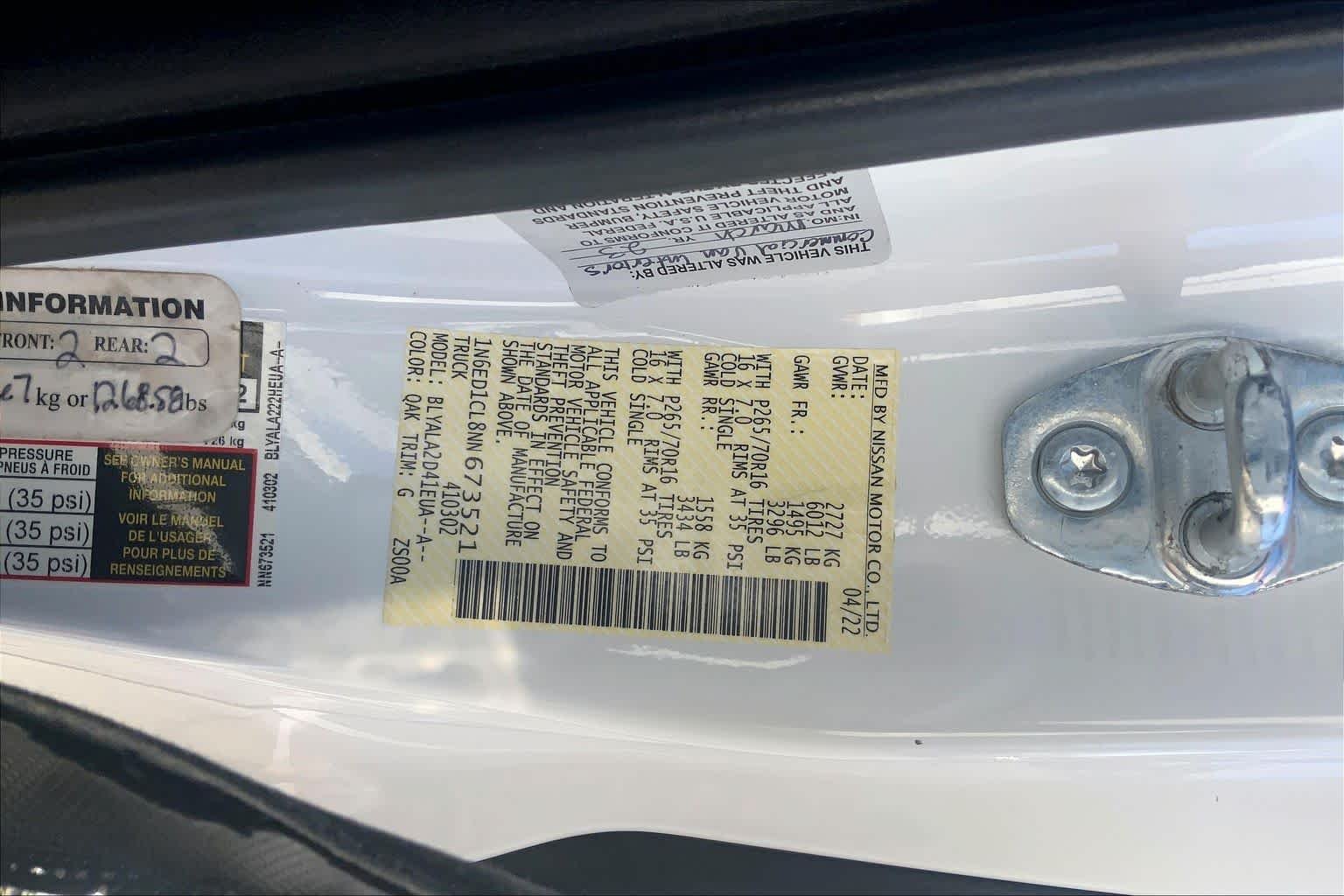Used 2022 Glacier White Nissan S image 28