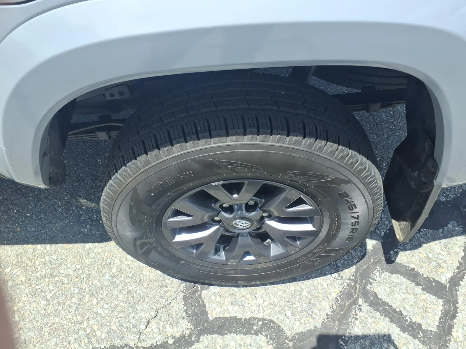 Used 2021 Cement Toyota SR5 image 9