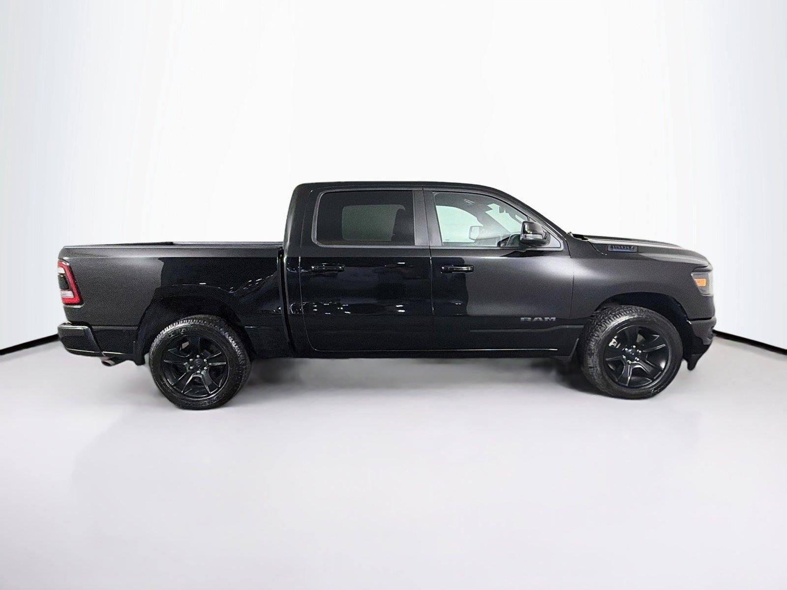 Used 2023 Diamond Black Crystal Pearlcoat Ram Big Horn image 12