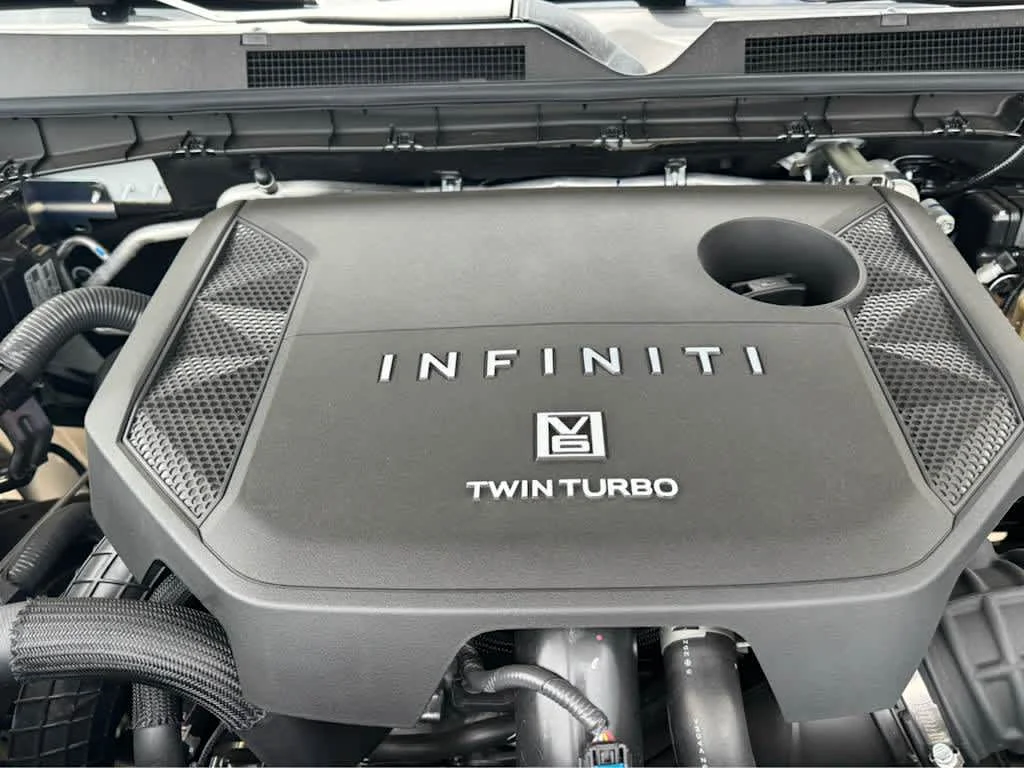 New 2026 RADIANT WHITE INFINITI Pure 2WD image 22