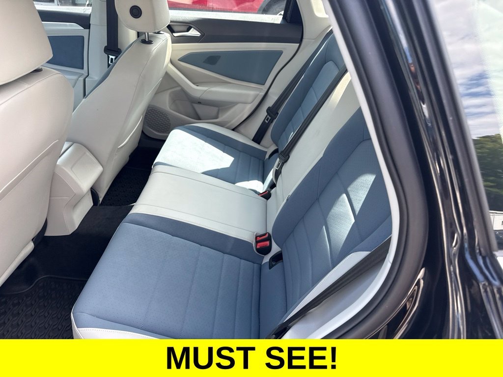 Used 2026 Deep Black Pearl Volkswagen 1.5T SE image 4