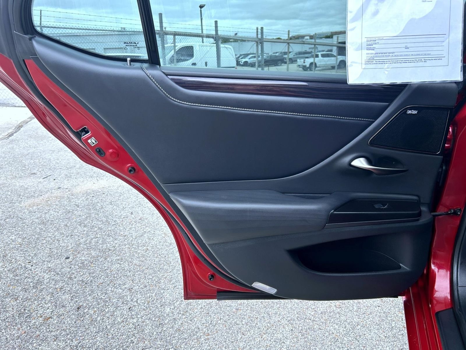 Used 2019 Red Lexus 350 Luxury image 16