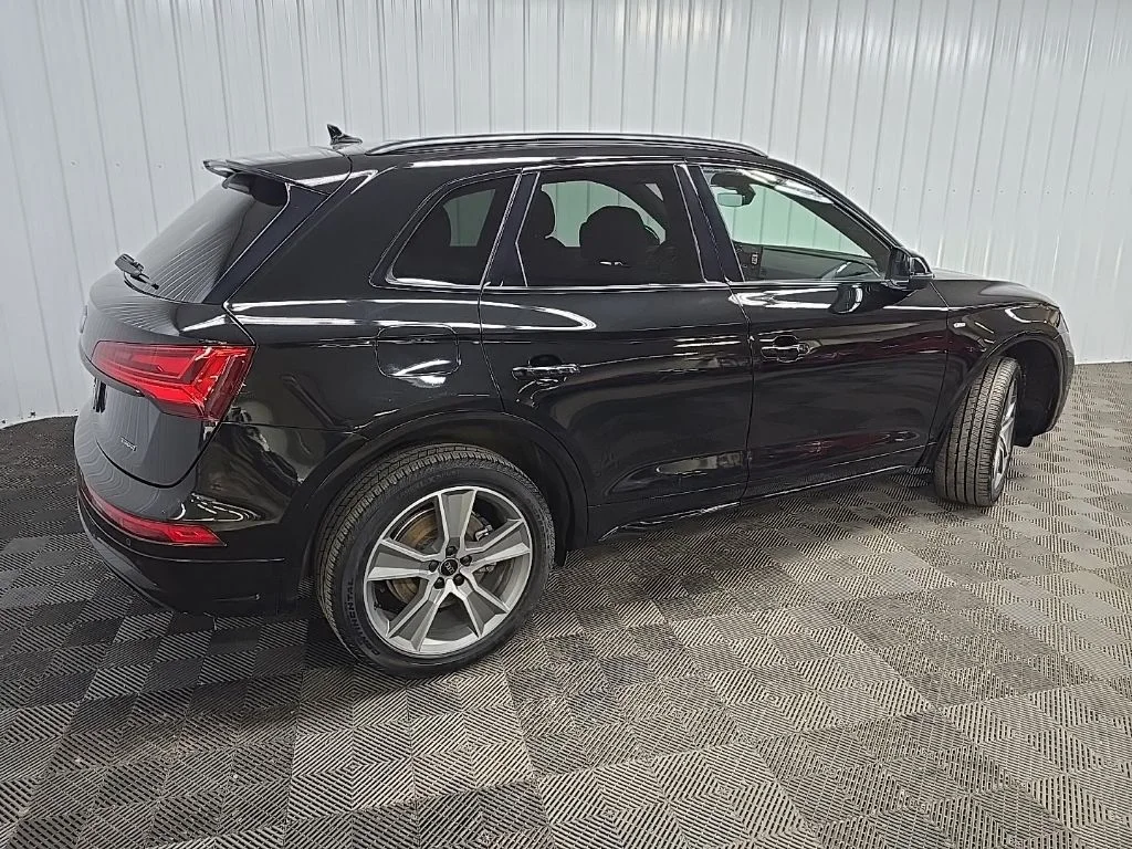 Used 2025 Black Audi 45 S line Premium image 3