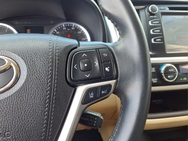 2019 Toyota Highlander XLE - Photo 25