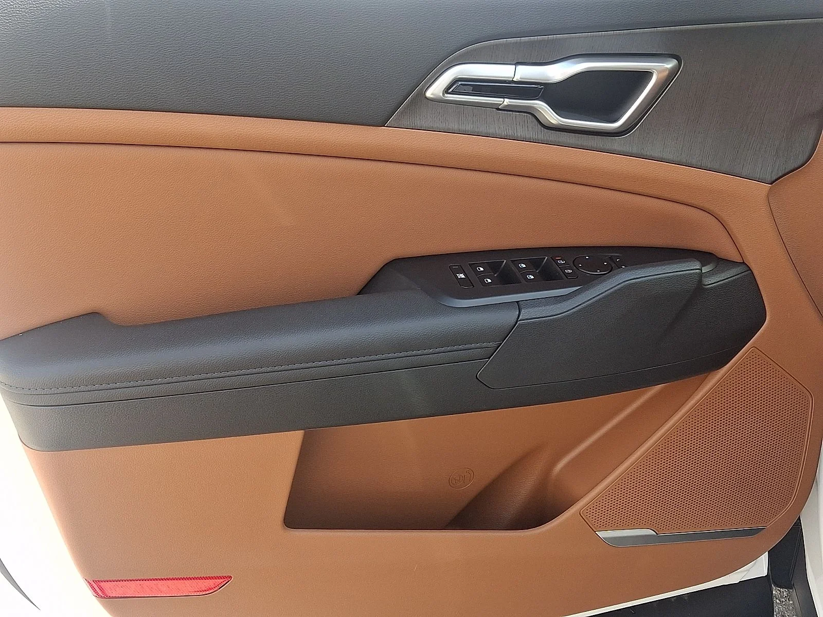 New 2027  Kia X-Line image 13