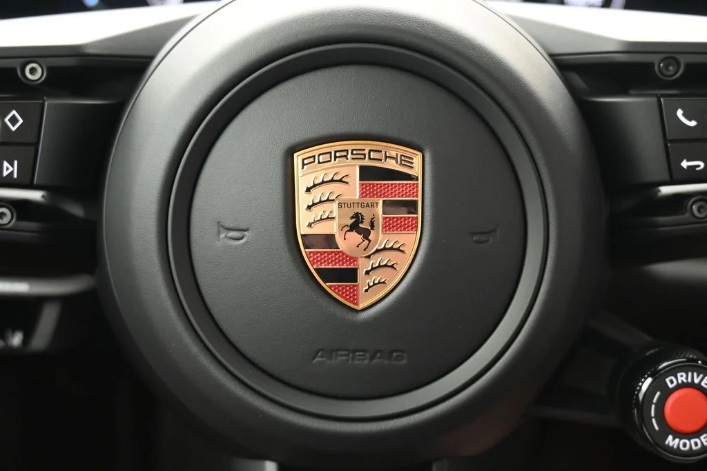 2025 Porsche 911 GTS - Photo 24