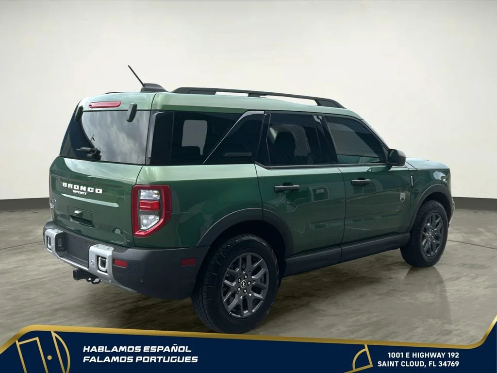 Used 2025 Green Ford Big Bend image 6