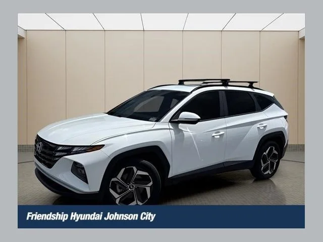 Used 2023 White Hyundai SEL image 1