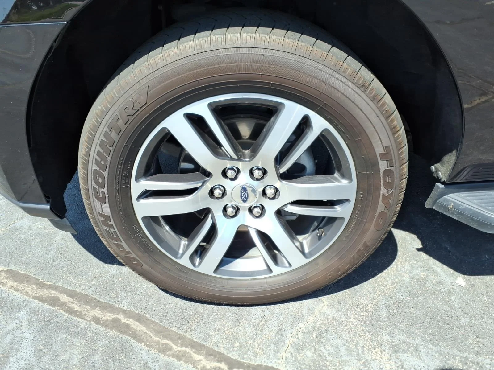 Used 2024  Ford Limited image 16
