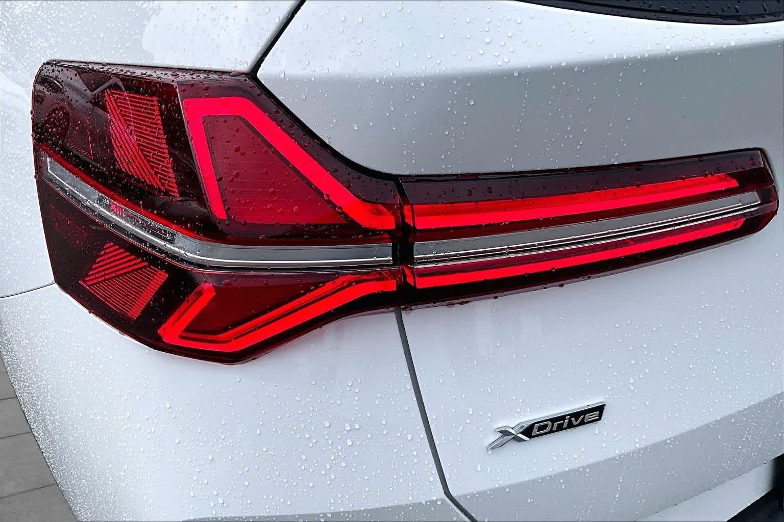 New 2026 Alpine White BMW 30 xDrive image 14