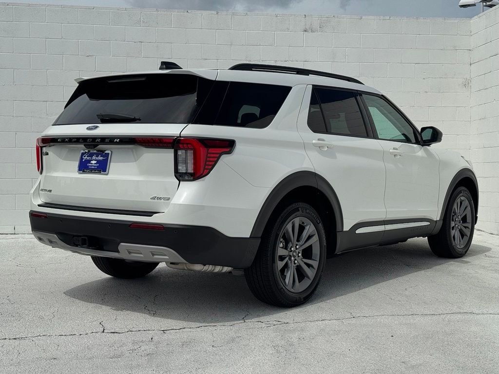 Used 2025 White Ford Active image 12